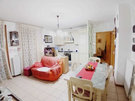 JESI ZONA VIA ROMA - AGENZIA ROSSANA IMMOBILIARE