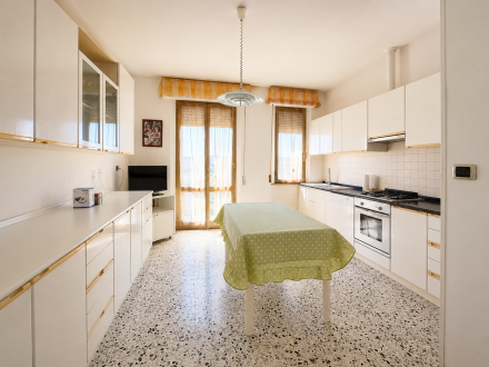 Ultimo piano panoramico con garage e soffitta - AGENZIA ROSSANA IMMOBILIARE